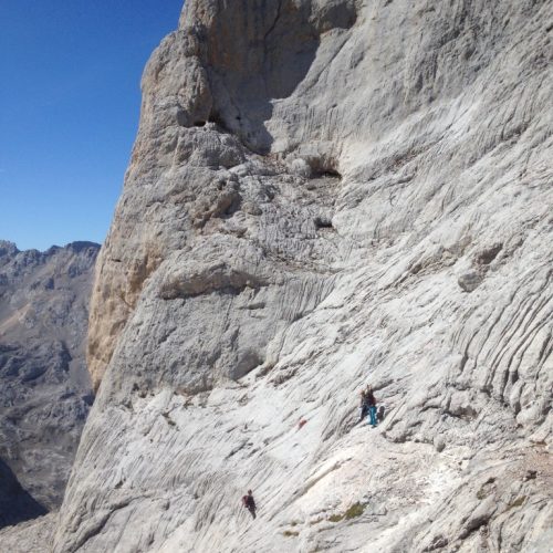 uriellu-rappel-voie-normale-naranjo-de-bulnes