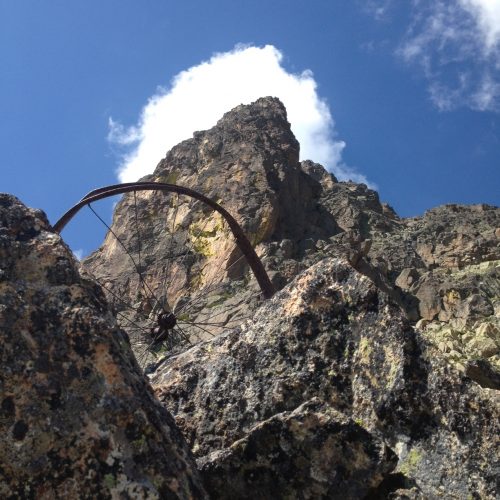 alpyrando-face-ouest-petit-pic-ossau-roue-de-vélo